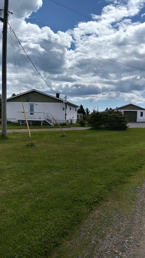 Moore'S Specialties Fundy Bay House Rental Gardner Creek Bagian luar foto