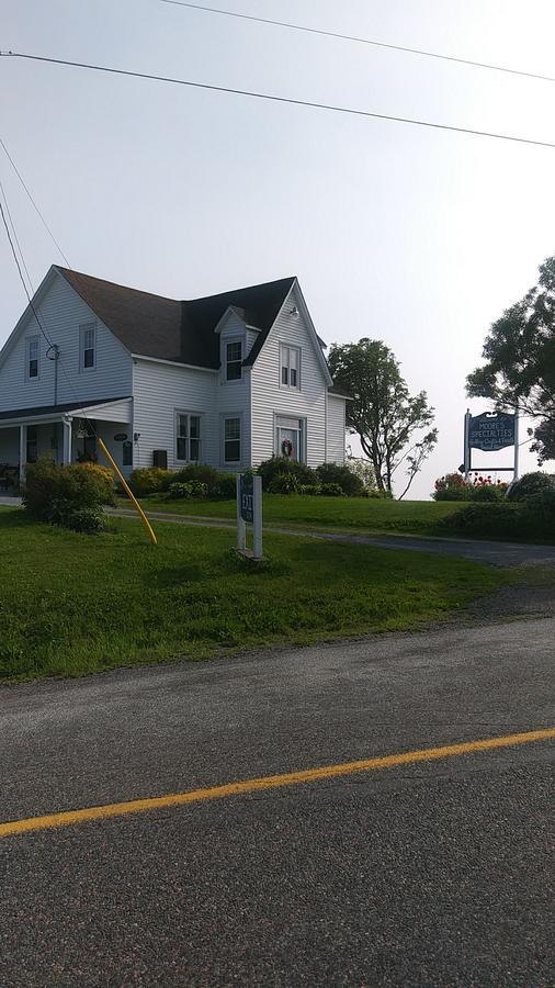 Moore'S Specialties Fundy Bay House Rental Gardner Creek Bagian luar foto